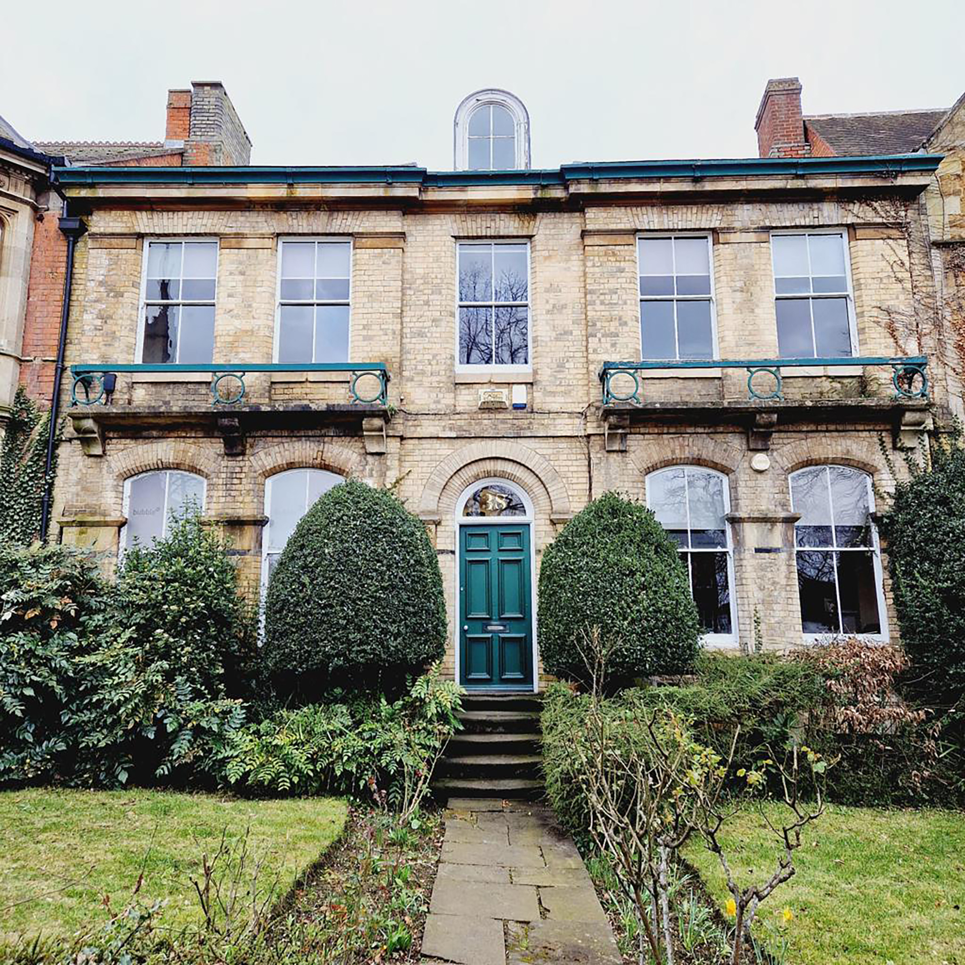 HARBAN REDWOOD MOVES BANBURY TEAM TO A NEW OFFICE
